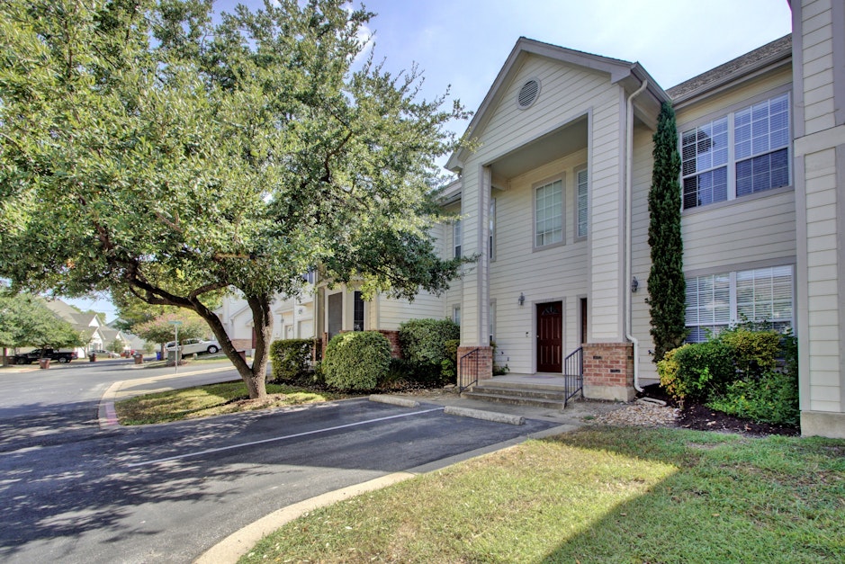 12225 Abbey Glen Lane, Austin, TX 78753, Presented by The Bucher Group